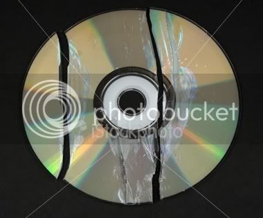 ist2_1791387-broken-dvd-disc.jpg