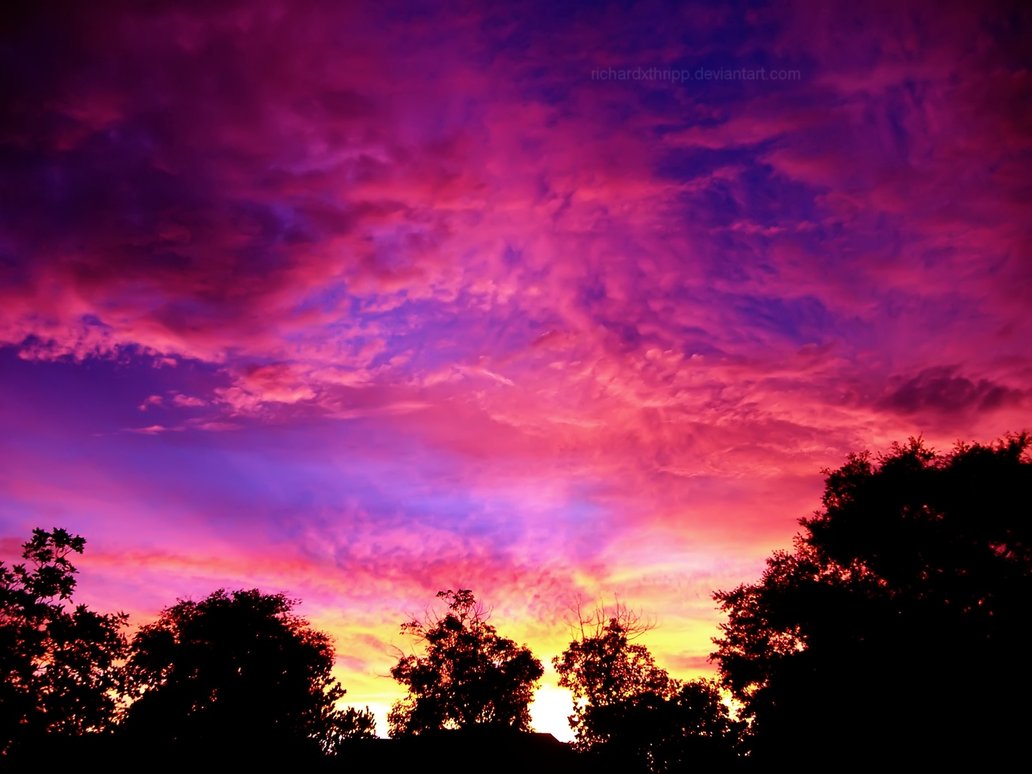 Fiery_Pink_Sunset_2_Wallpaper_by_richardxthripp.jpg