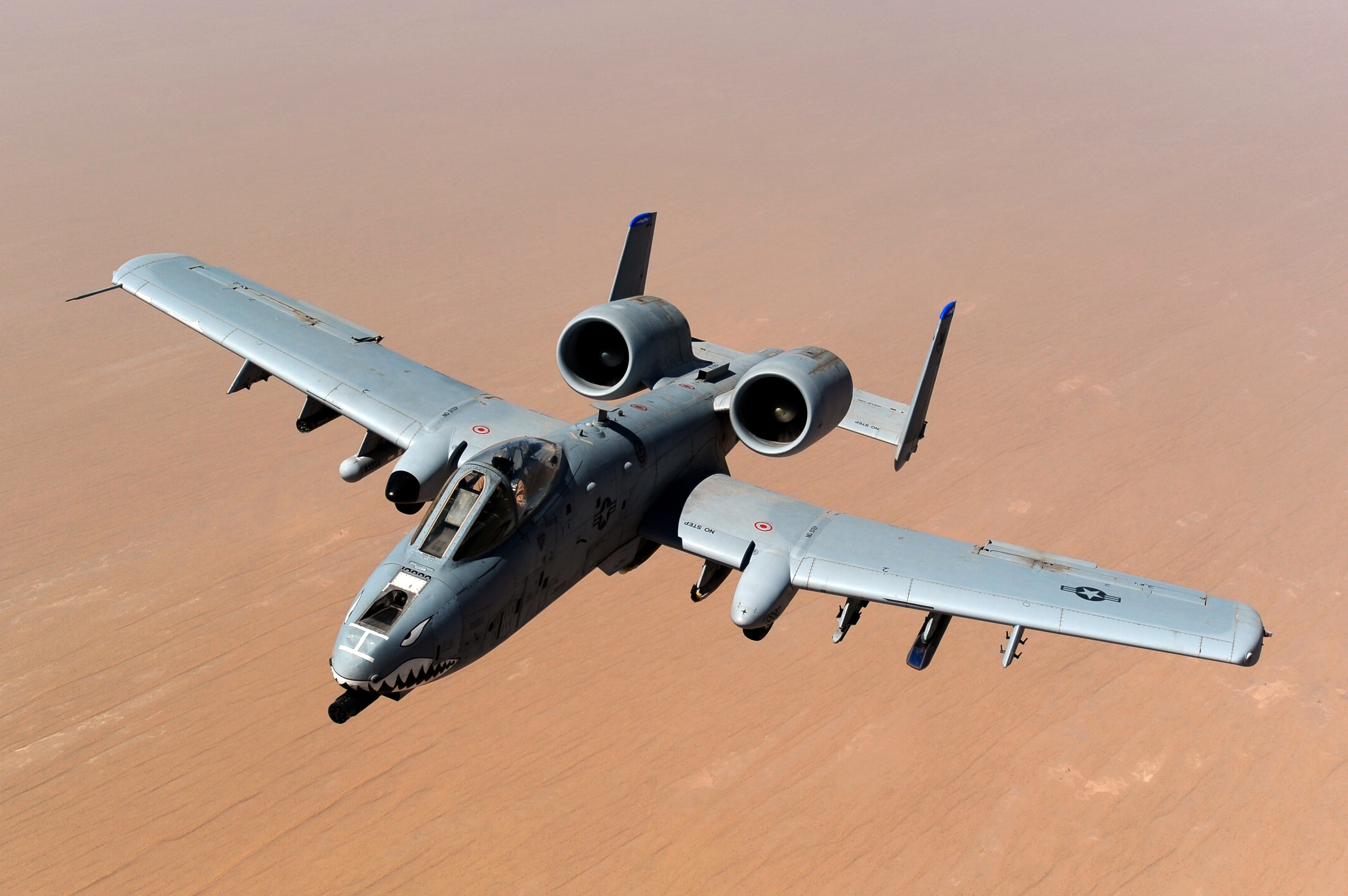 USAF_A-10_Thunderbolt_II_after_taking_on_fuel_over_Afghanistan.jpg
